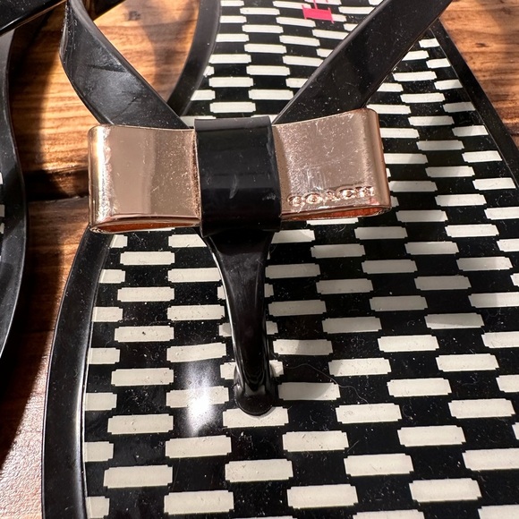 COACH Landon Black Jelly Flip Flop Sandals with Gold Bow sz: 8B - Picture 9 of 9